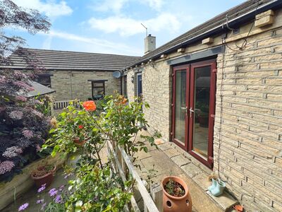 2 bedroom Semi Detached Bungalow for sale