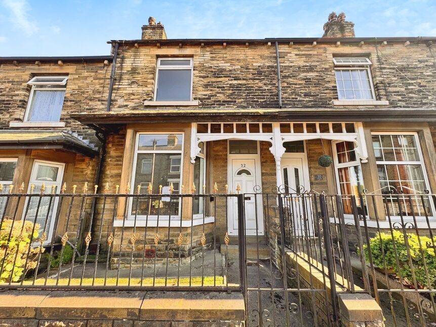 2 bedroom Mid Terrace House for sale