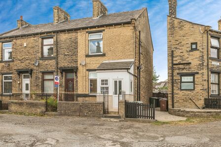 3 bedroom End Terrace House for sale