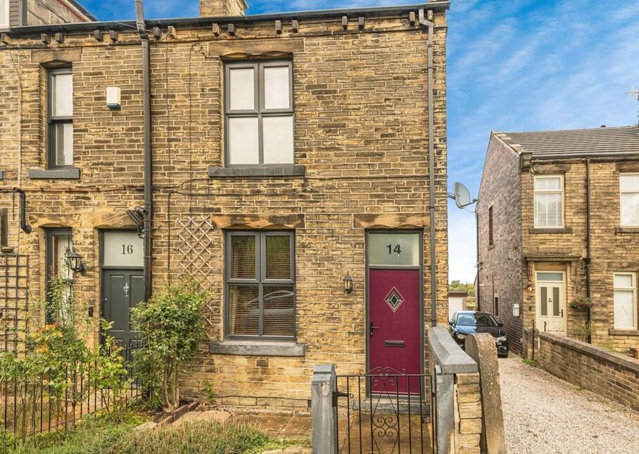 Main image of 2 bedroom End Terrace House for sale, Ladywell Lane, West Yorkshire, WF15