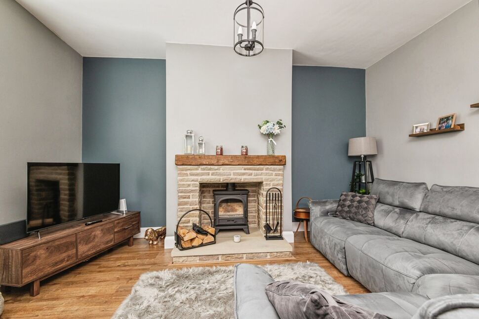 Main image of 3 bedroom Mid Terrace House for sale, Howard Park, Cleckheaton, West Yorkshire, BD19