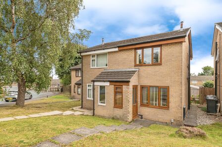 Hydale Court, 2 bedroom Semi Detached House for sale, £130,000