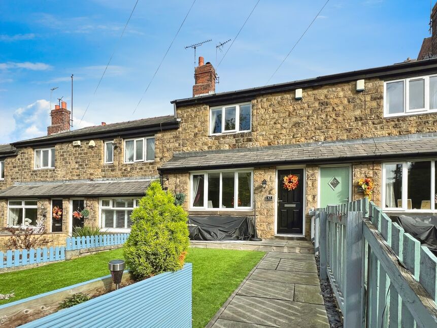 2 bedroom Mid Terrace House for sale