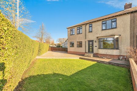 5 bedroom Semi Detached House for sale