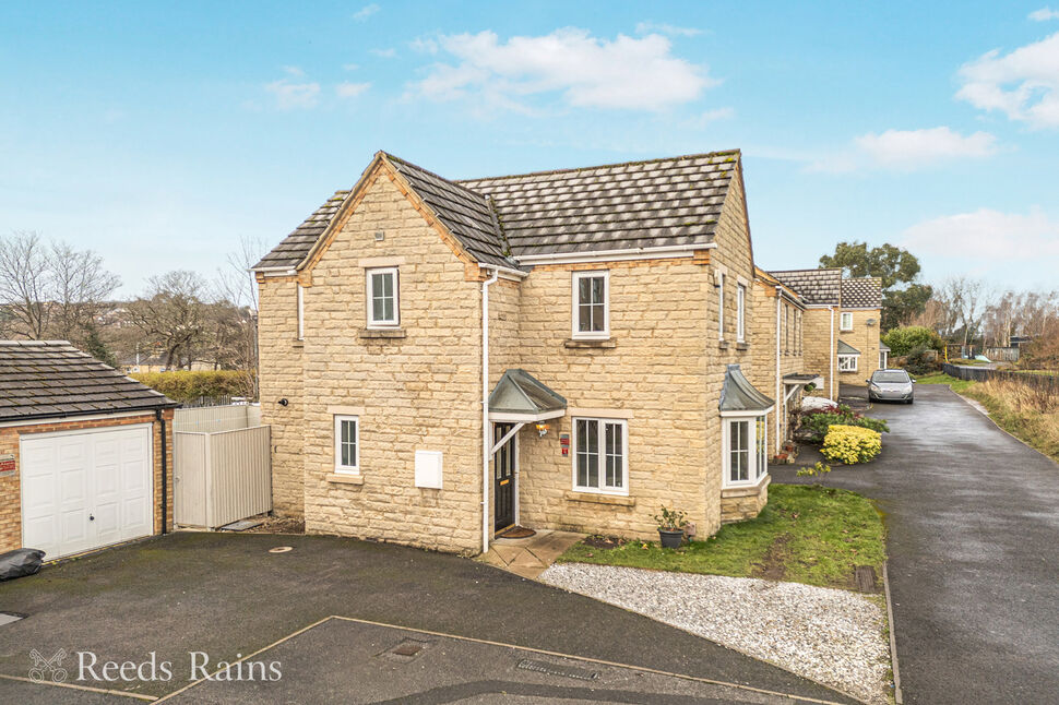 Main image of 3 bedroom Detached House for sale, Mallard Close, Heckmondwike, West Yorkshire, WF16