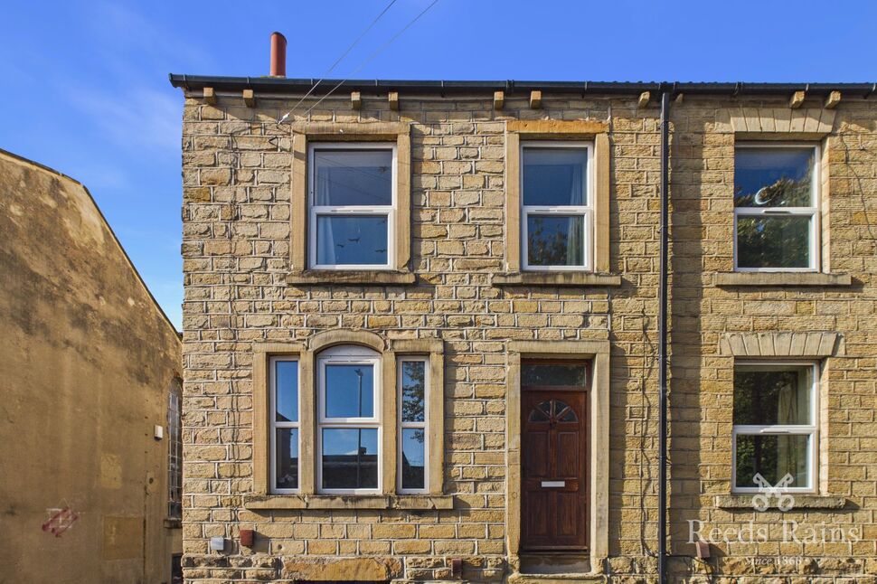 Main image of 3 bedroom End Terrace House to rent, Kaye Street, Heckmondwike, West Yorkshire, WF16