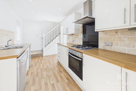 Carlton Court, 3 bedroom Semi Detached House for sale, &pound;230,000
