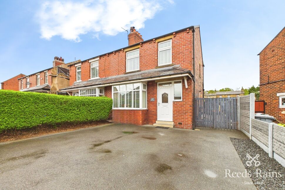 Main image of 3 bedroom Semi Detached House for sale, Cliffe Lane, Gomersal, West Yorkshire, BD19