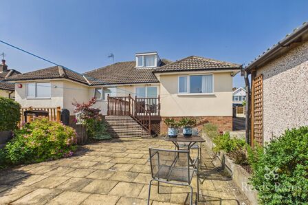 2 bedroom Semi Detached Bungalow for sale