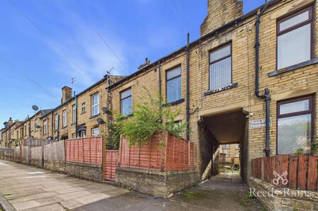 Paley Terrace, 2 bedroom House to rent, &pound;800 pcm