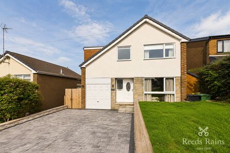 Quaker Lane, 4 bedroom Detached House for sale, &pound;375,000
