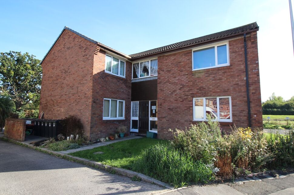 Main image of  Flat to rent, Oldfield, Clevedon, Avon, BS21