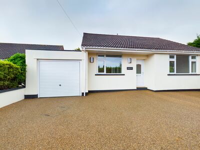 2 bedroom Detached Bungalow to rent