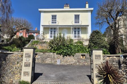 Highdale Road, 6 bedroom Detached House for sale, £1,300,000