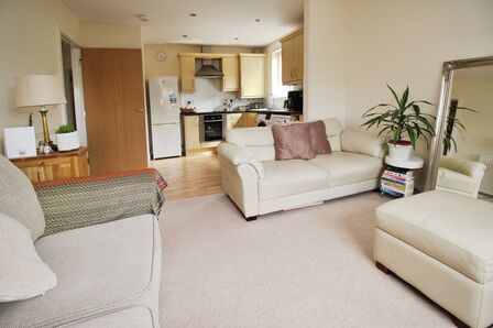 2 bedroom  Flat for sale