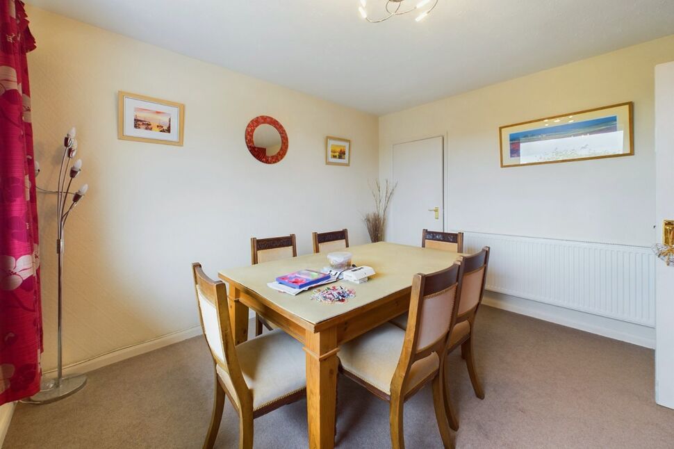 4 bedroom Semi Detached House for sale, Castlewood Close, Clevedon, BS21 £495,500