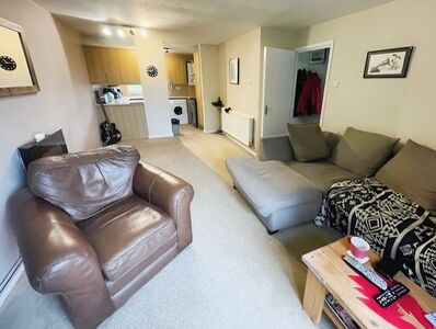 Somerset Road, 2 bedroom  Flat for sale, £210,000