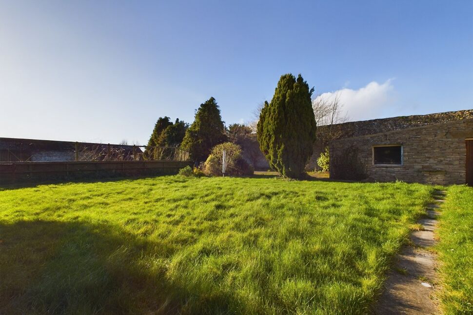 3 bedroom Semi Detached Property for sale, Kenn Road, Kenn, BS21 £375,000
