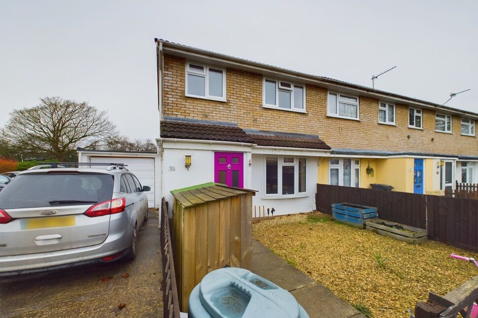 Main image of 2 bedroom End Terrace House for sale, Crossman Walk, Clevedon, North Somerset, BS21