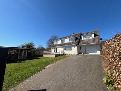 Clevedon Road, 4 bedroom Detached House for sale, £599,950