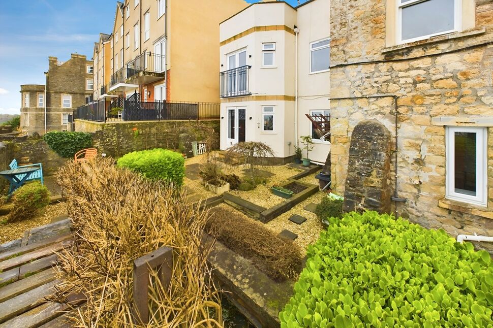 Main image of 3 bedroom  Flat for sale, 42 Wellington Terrace, Clevedon, North Somerset, BS21