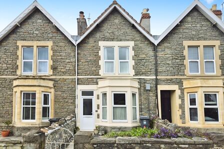 2 bedroom Mid Terrace House for sale
