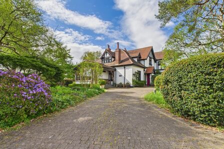 Brackenwood Road, 5 bedroom Detached House for sale, £1,300,000