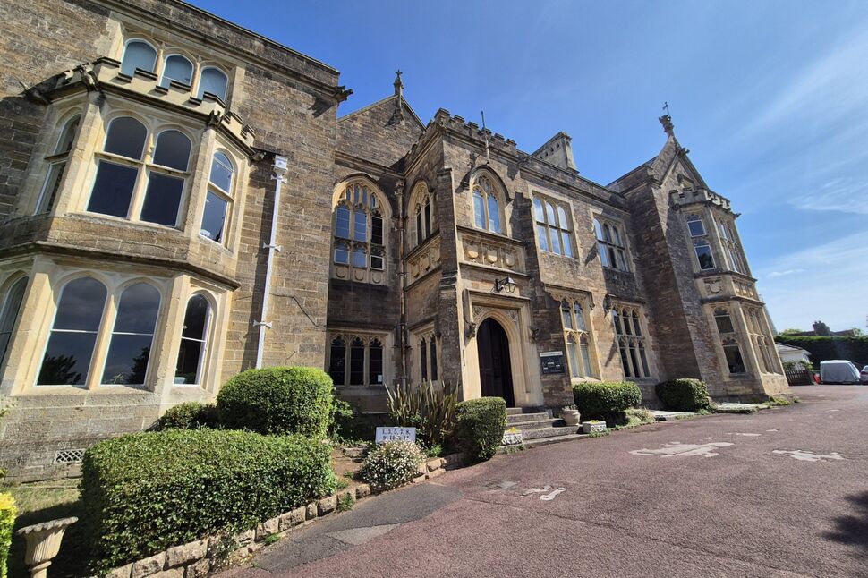 2 bedroom  Flat for sale
