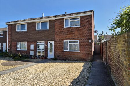 Butterfield Park, 2 bedroom End Terrace House for sale, £289,950