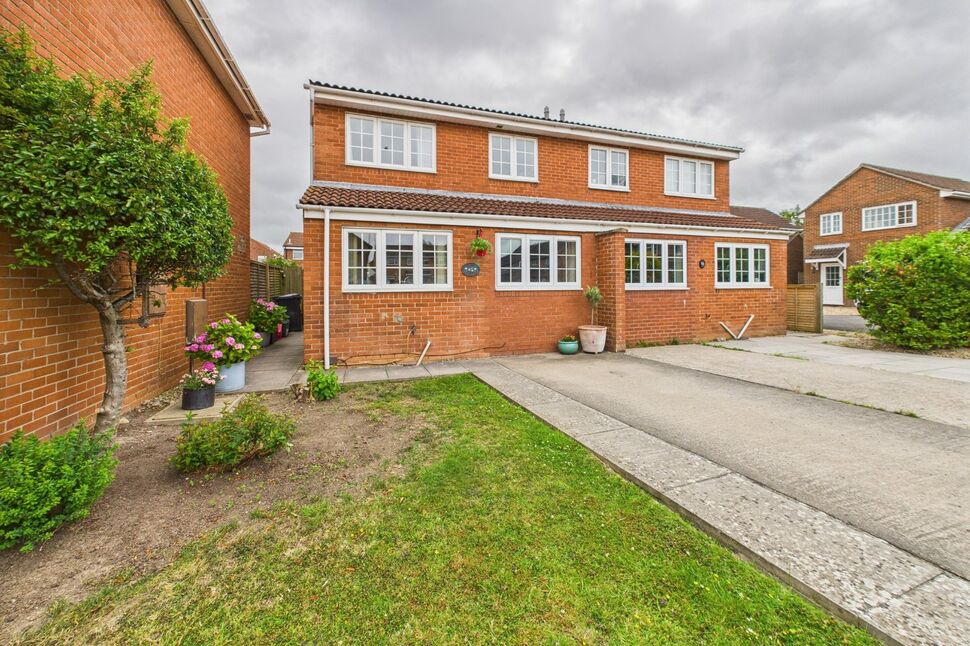 Main image of 3 bedroom Semi Detached House for sale, Cannons Gate, Clevedon, North Somerset, BS21