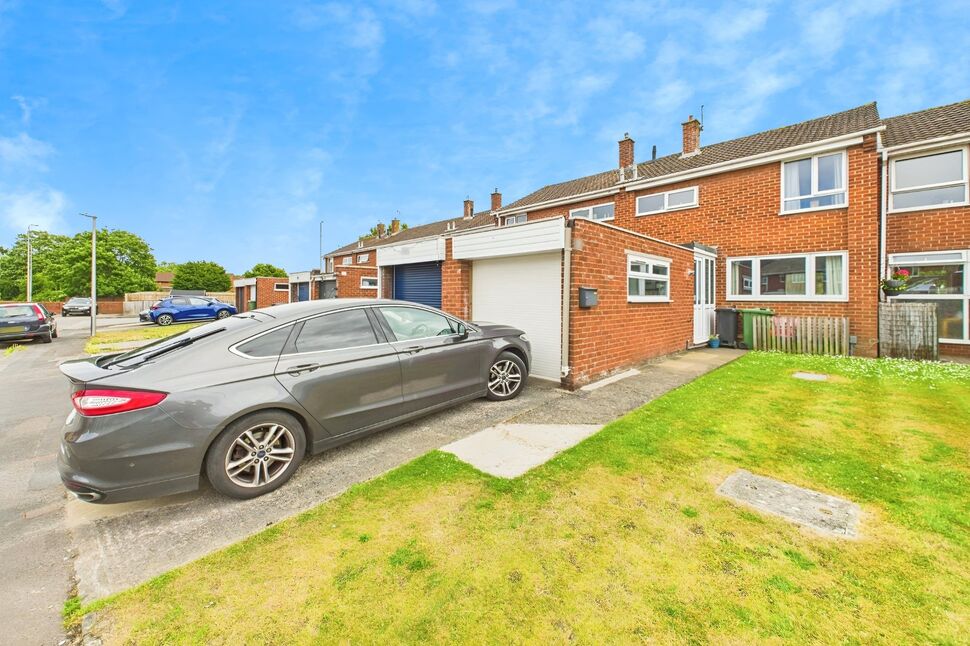 Main image of 3 bedroom Mid Terrace House for sale, Moor Park, Clevedon, North Somerset, BS21
