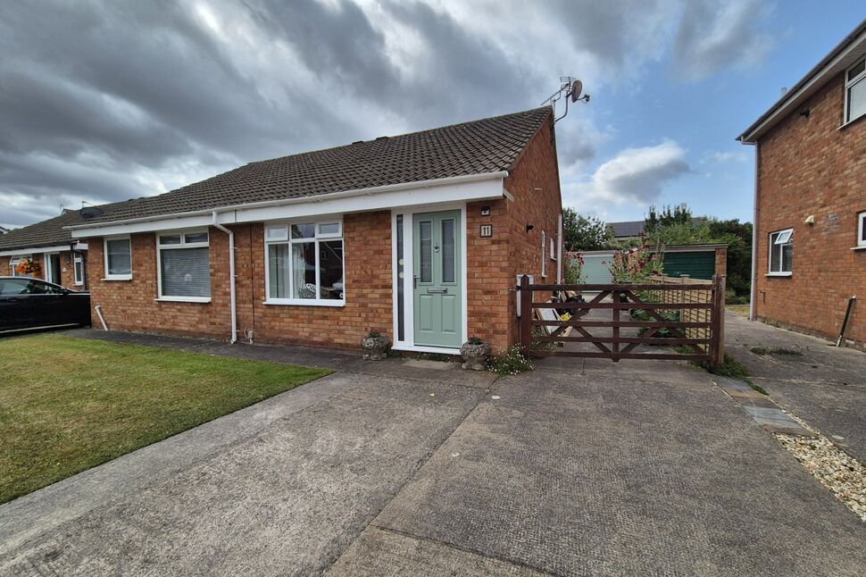 Main image of 1 bedroom Semi Detached Bungalow for sale, The Leys, Clevedon, North Somerset, BS21