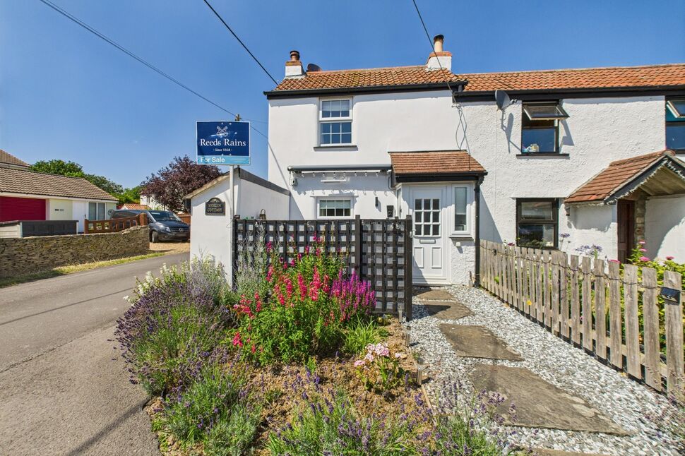 2 bedroom Semi Detached Property for sale