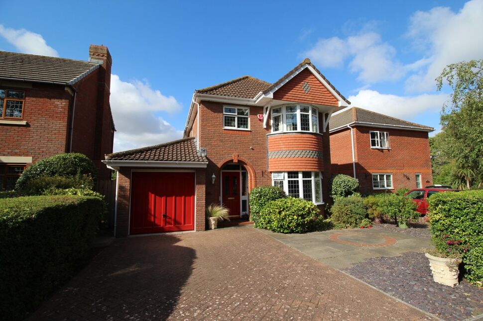 Main image of 3 bedroom Detached House for sale, Fitzharding Road, Pill, Bristol, BS20
