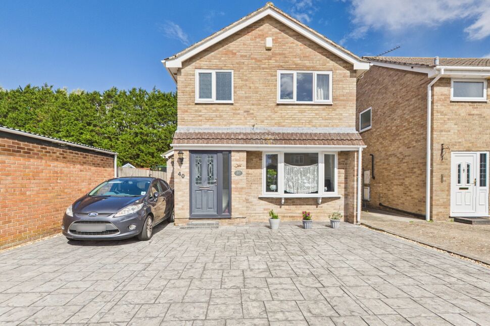 3 bedroom Detached House for sale
