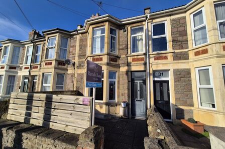 3 bedroom Mid Terrace House for sale