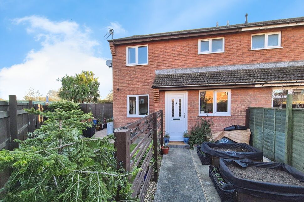 1 bedroom End Terrace House for sale