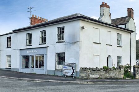 East Clevedon Triangle, 4 bedroom Flat to rent, &pound;1,750 pcm