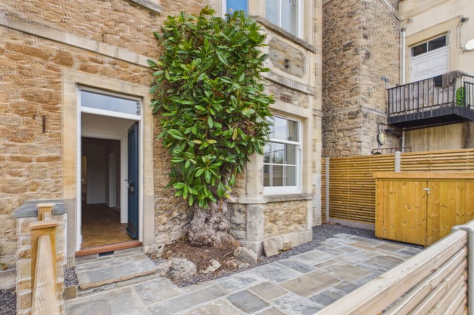 Main image of 2 bedroom Flat to rent, Hill Road, Clevedon, North Somerset, BS21