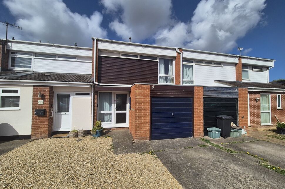 Main image of 3 bedroom Mid Terrace House for sale, Kenn Moor Drive, Clevedon, North Somerset, BS21
