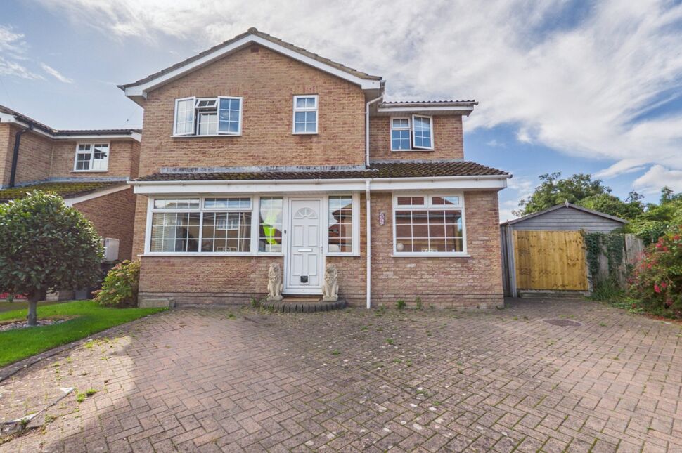 Main image of 4 bedroom Detached House for sale, Millcross, Clevedon, North Somerset, BS21