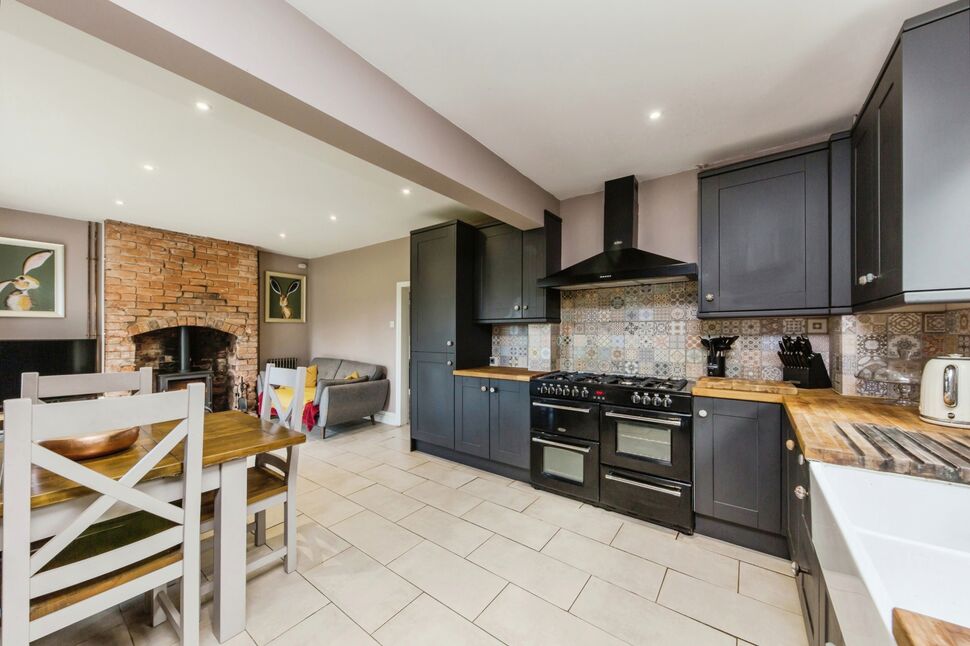 3 bedroom Detached House for sale, Moss Lane, Scholar Green, ST7 £400,000