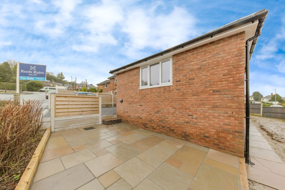 2 bedroom Detached Bungalow for sale, Moorland Road, Mow Cop, ST7 £