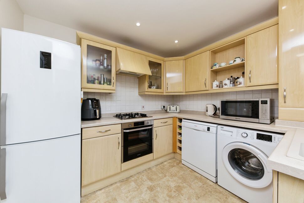3 bedroom Mid Terrace House for sale, St. James Court, Grange Park