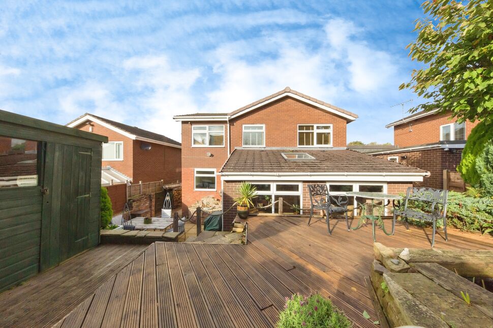 4 bedroom Detached House for sale, Harvey Road, Congleton, CW12 £330,000