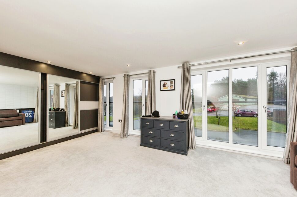 4 bedroom Detached House for sale, Newcastle Road, Congleton, CW12 £599,000