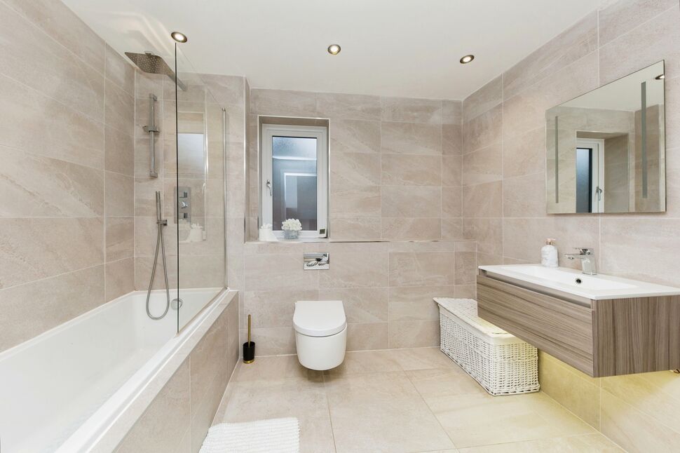 4 bedroom Detached House for sale, Newcastle Road, Congleton, CW12 £599,000