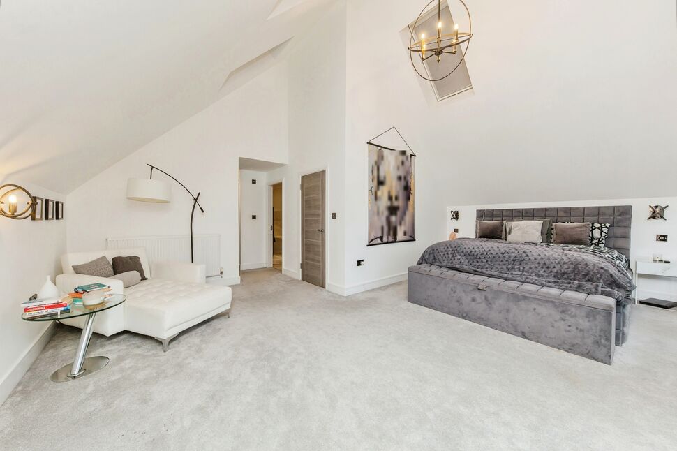 4 bedroom Detached House for sale, Newcastle Road, Congleton, CW12 £599,000