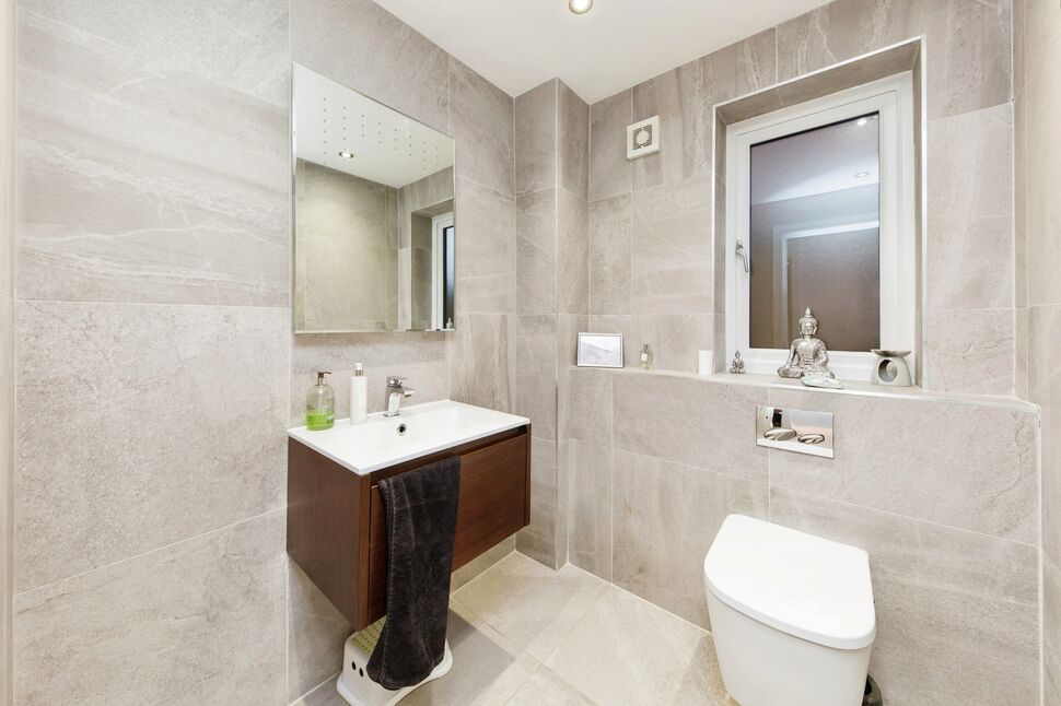 4 bedroom Detached House for sale, Newcastle Road, Congleton, CW12 £599,000