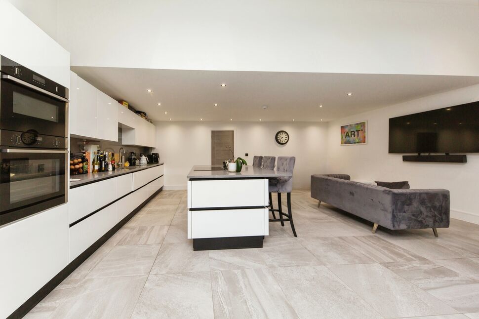 4 bedroom Detached House for sale, Newcastle Road, Congleton, CW12 £599,000